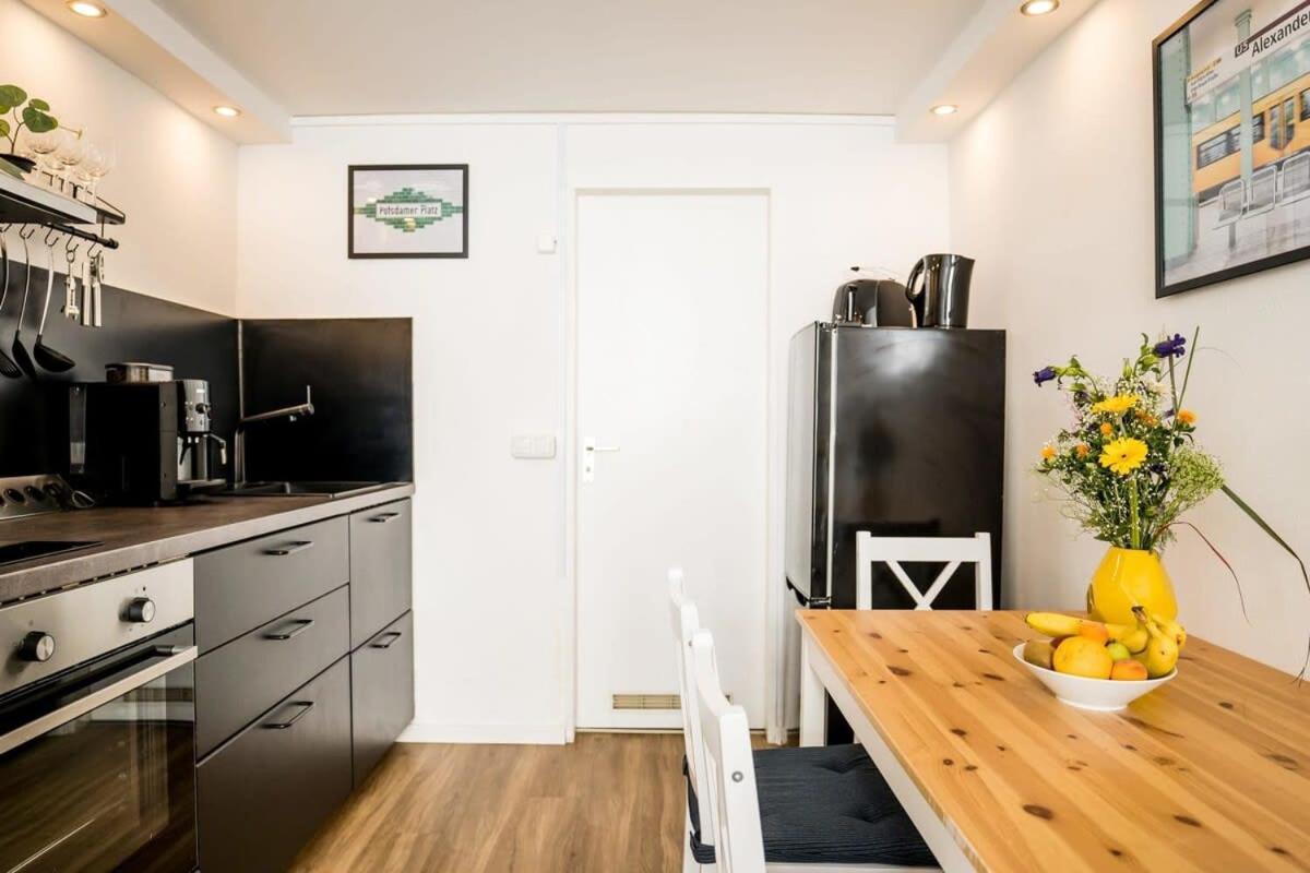 Industrial Loft In Berlin Mitte Appartement Buitenkant foto