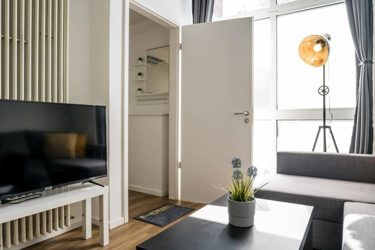 Industrial Loft In Berlin Mitte Appartement Buitenkant foto