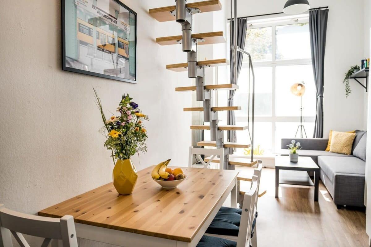 Industrial Loft In Berlin Mitte Appartement Buitenkant foto