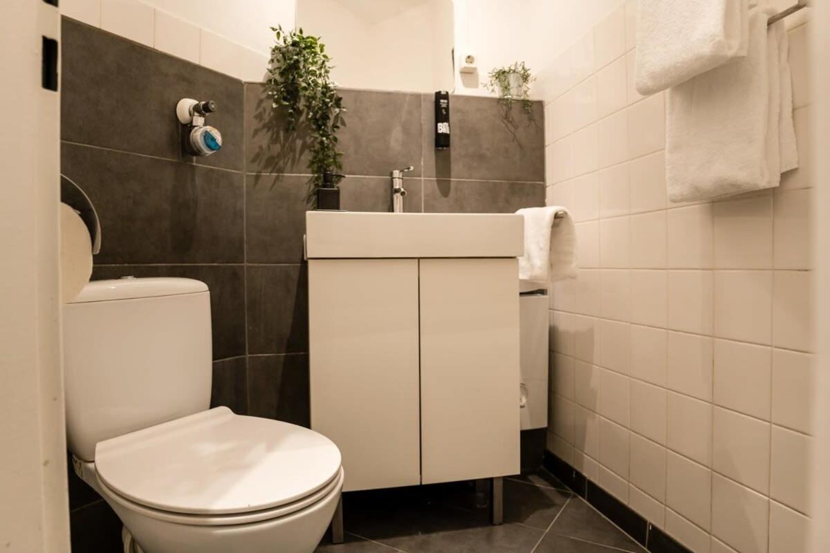 Industrial Loft In Berlin Mitte Appartement Buitenkant foto