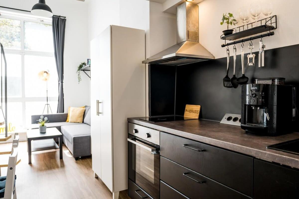 Industrial Loft In Berlin Mitte Appartement Buitenkant foto
